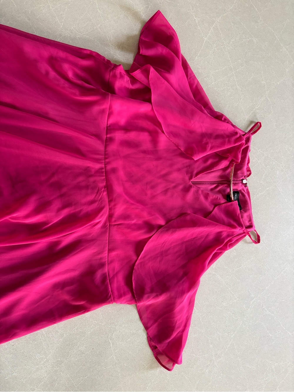 Fuchsia Ruffled Cold-Shoulder Midi Dress - Picture 6 of 9